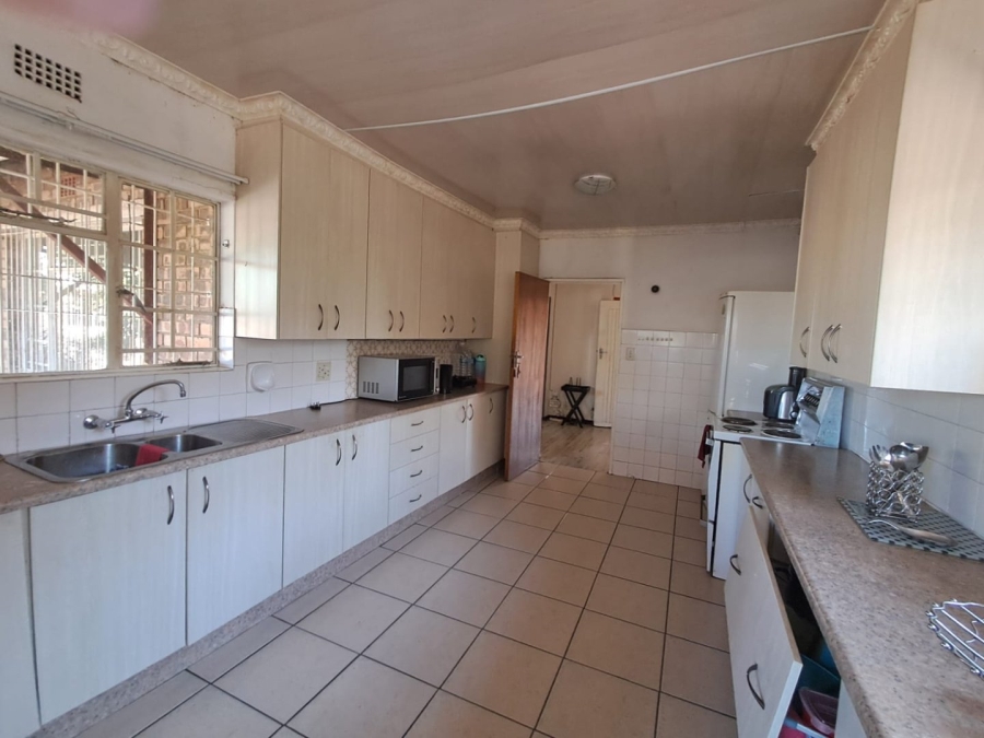 5 Bedroom Property for Sale in Vaalpark Free State
